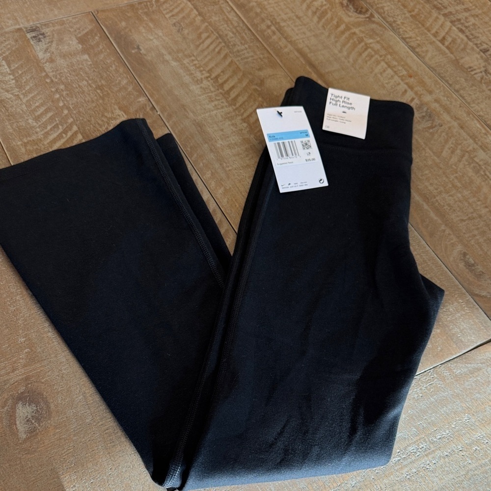 NWT Tight Fit High Rise Full Length Size Medium
